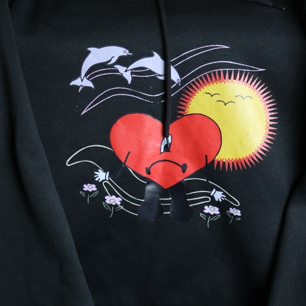 Bad Bunny Un Verano Sin Ti Heart Graphic Hoodie Black XL Fan Print - Picture 2 of 4